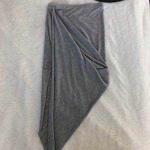 Angled grey skirt (with side slit)
